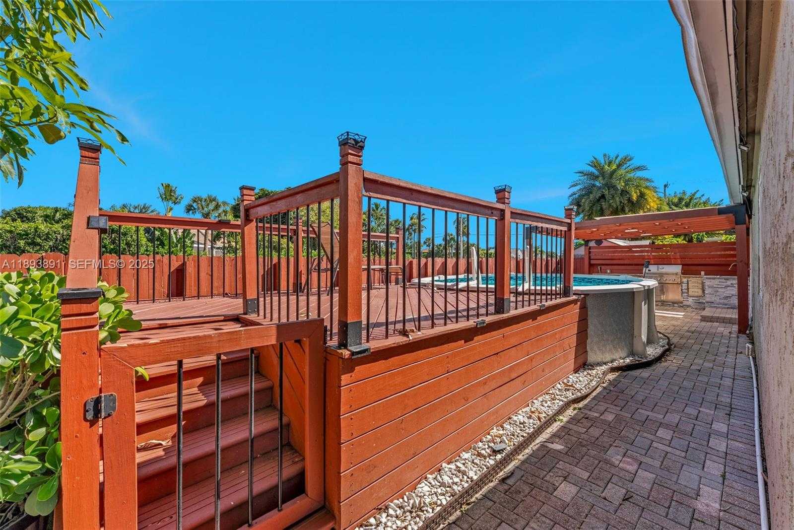 Small Image of 9801 RIDGECREEK RD, Boca Raton Number 52