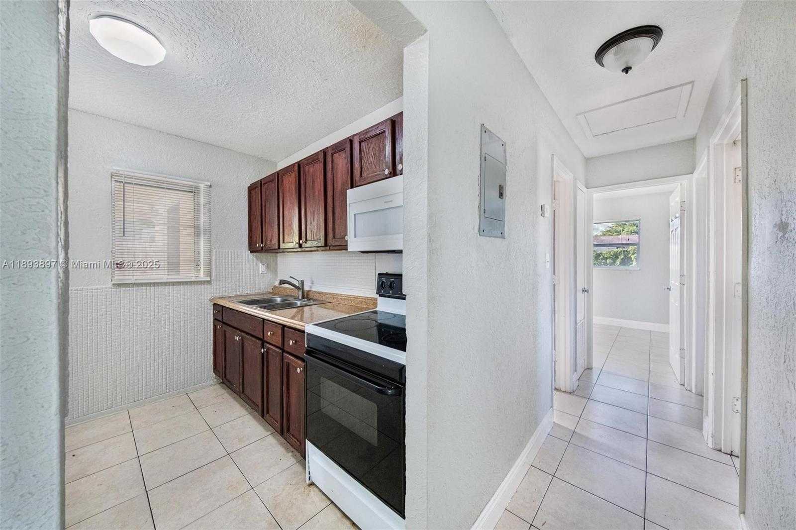 Small Image of 3231 NORTH WEST 18TH CT, Lauderhill Number 10