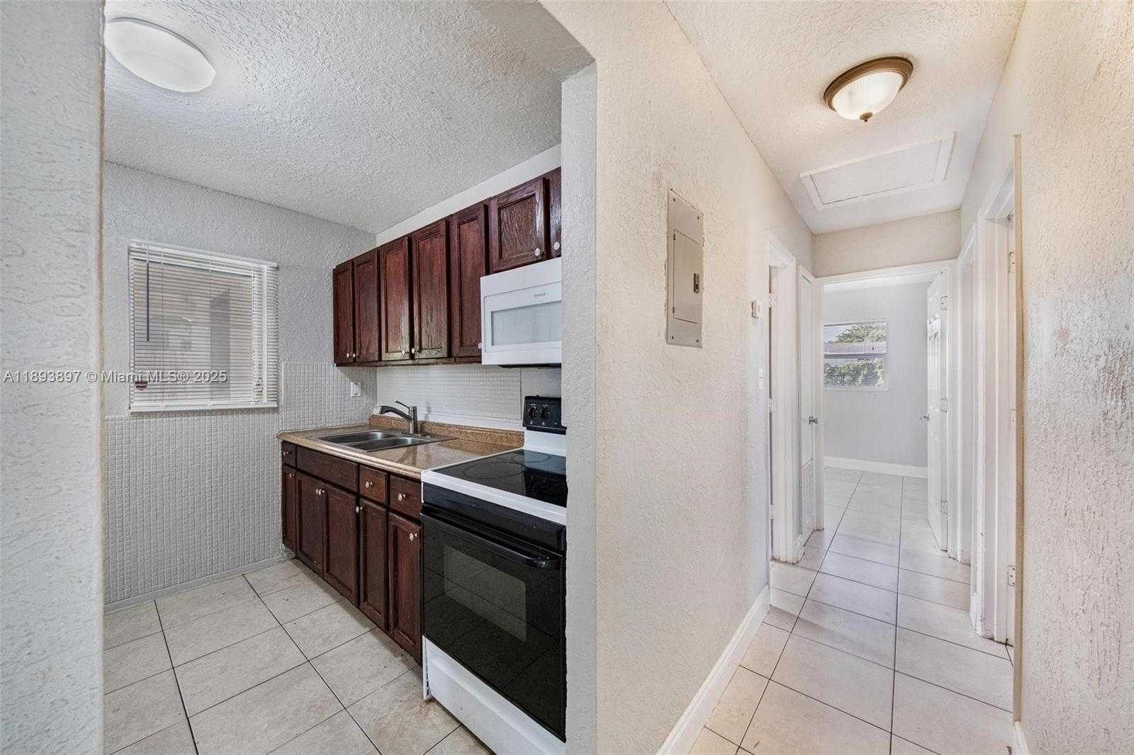 Small Image of 3231 NORTH WEST 18TH CT, Lauderhill Number 11