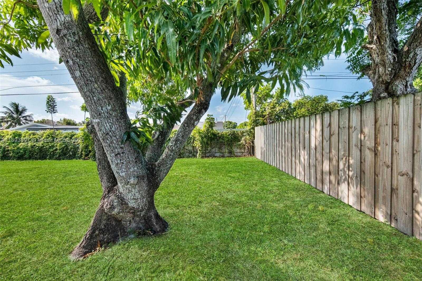 Small Image of 3231 NORTH WEST 18TH CT, Lauderhill Number 25