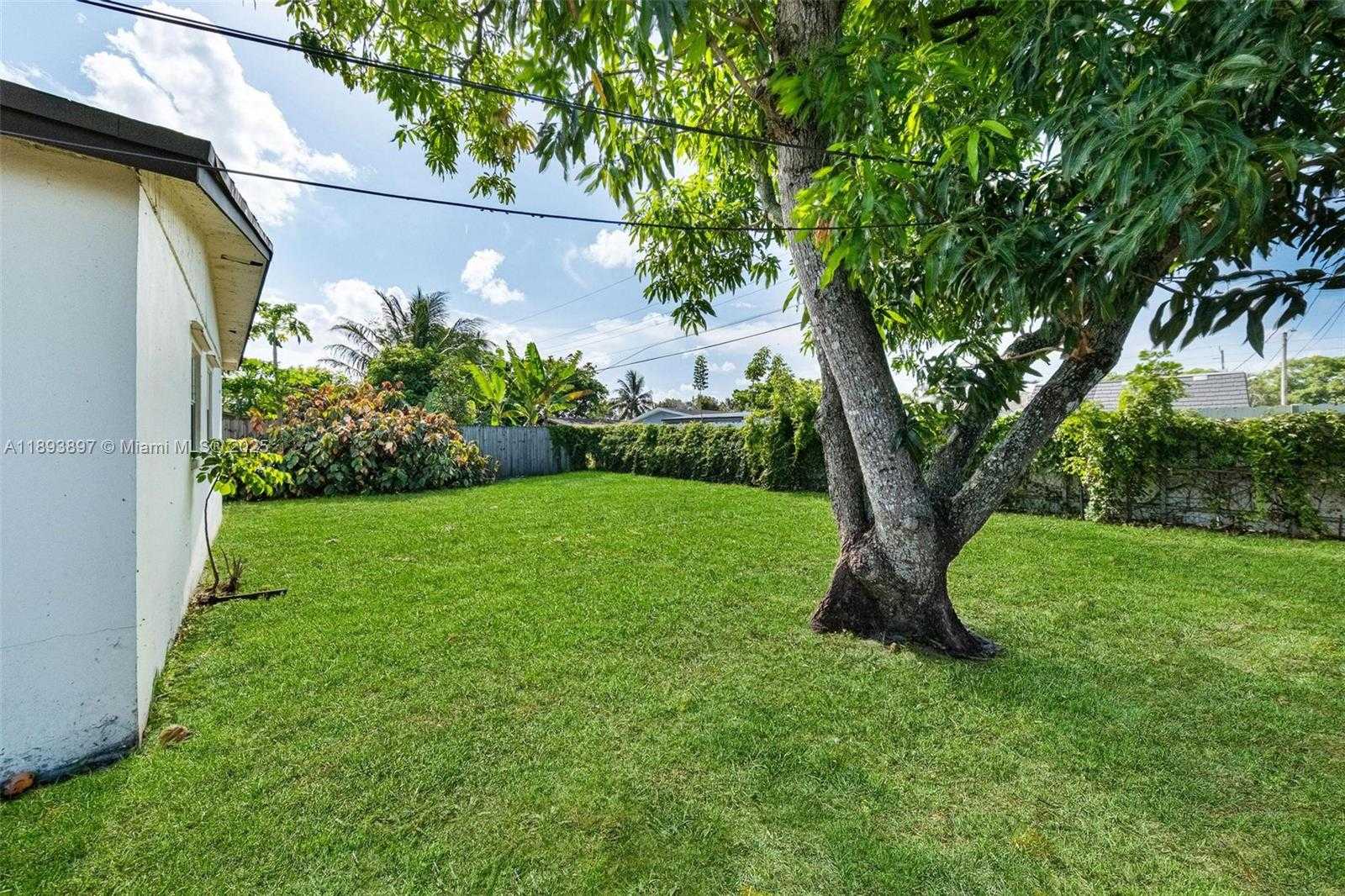 Small Image of 3231 NORTH WEST 18TH CT, Lauderhill Number 28