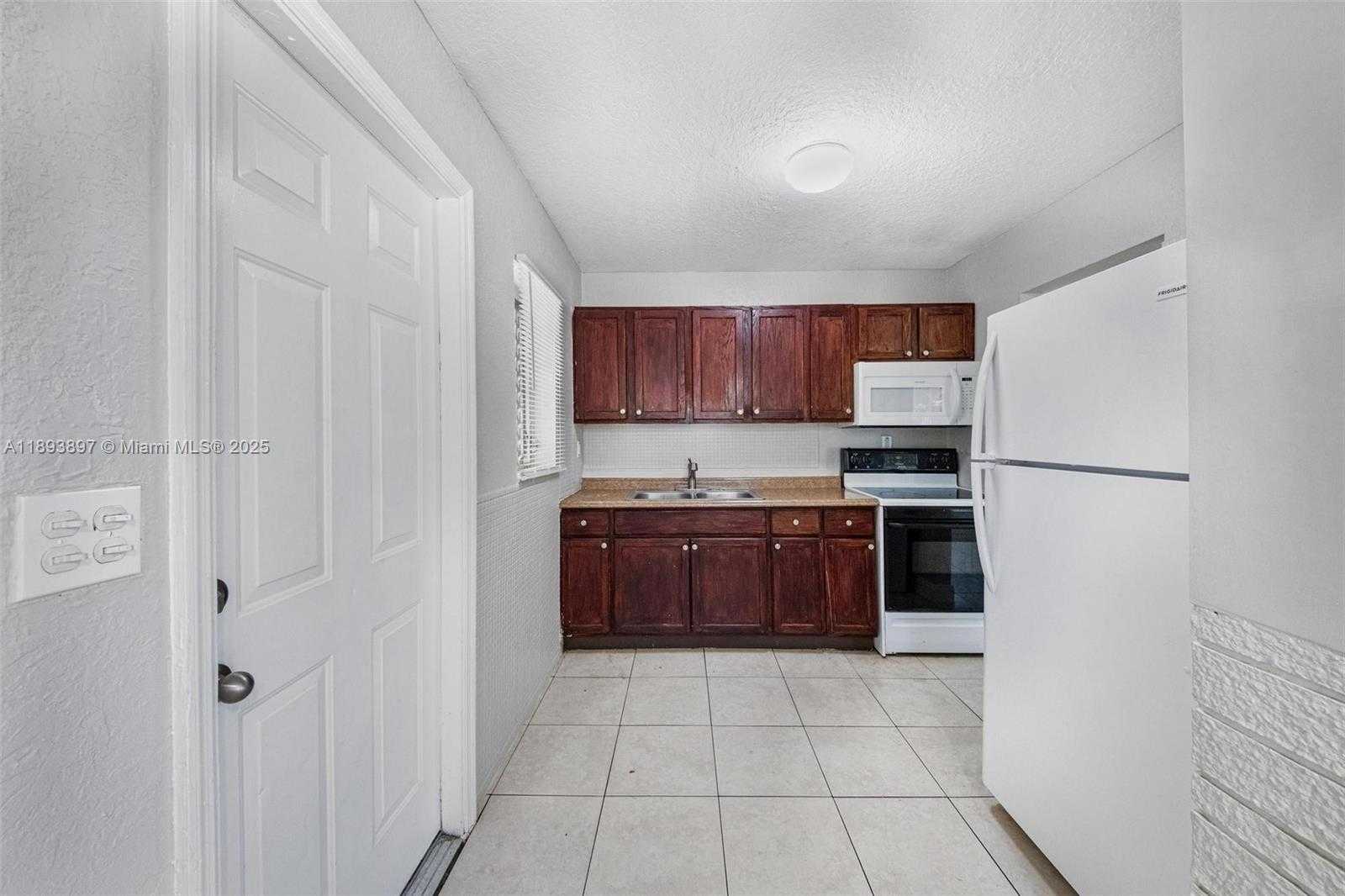 Small Image of 3231 NORTH WEST 18TH CT, Lauderhill Number 9