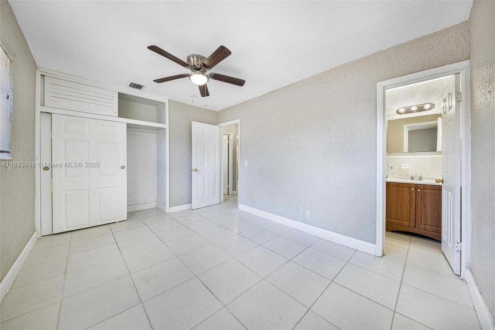 Small Image of 1560 NORTH WEST SUNSET STRIP, Sunrise Number 10