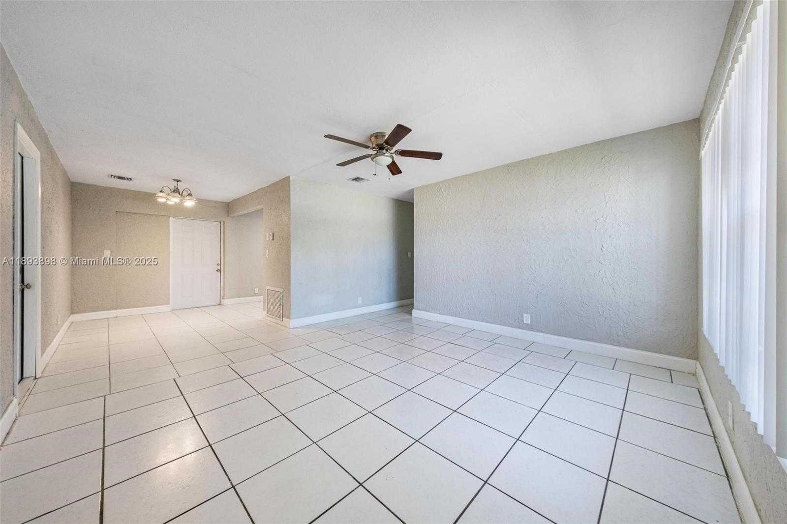 Small Image of 1560 NORTH WEST SUNSET STRIP, Sunrise Number 15