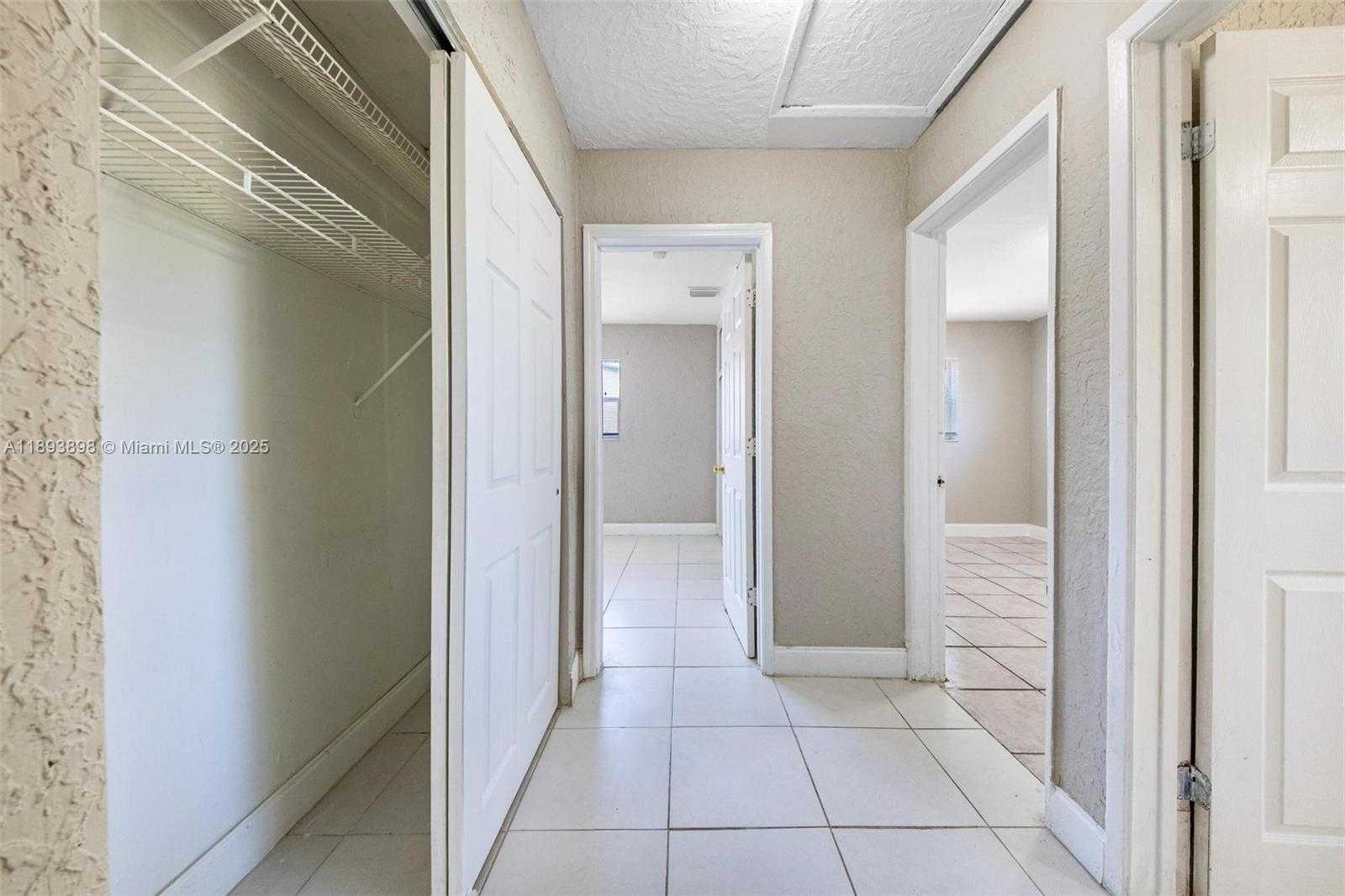 Small Image of 1560 NORTH WEST SUNSET STRIP, Sunrise Number 19