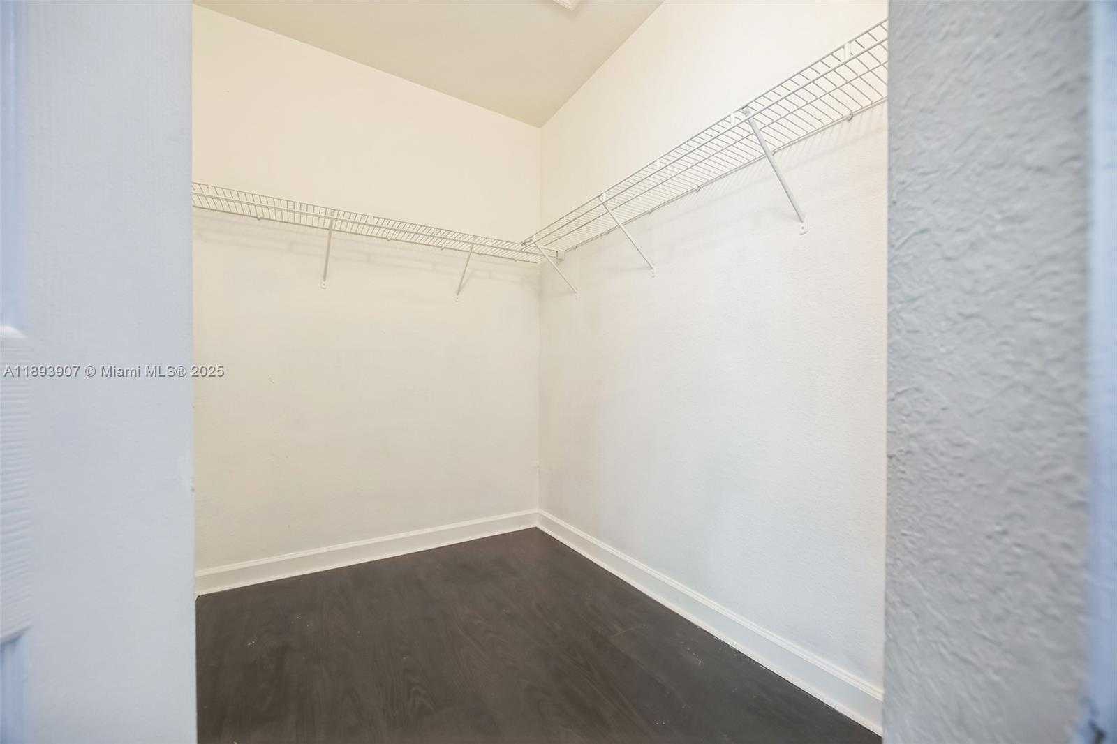 Small Image of 355 SOUTH EAST 20TH TER, Homestead Number 10