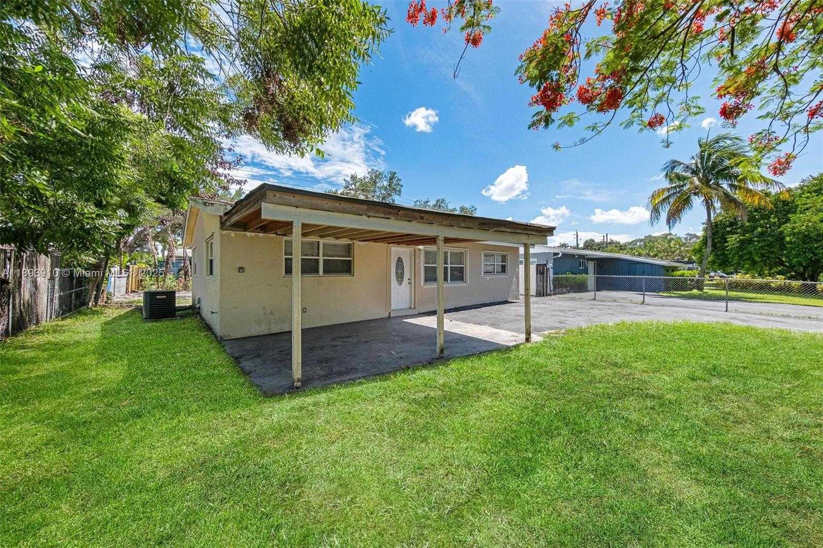 Small Image of 6442 OAK ST, Hollywood Number 35