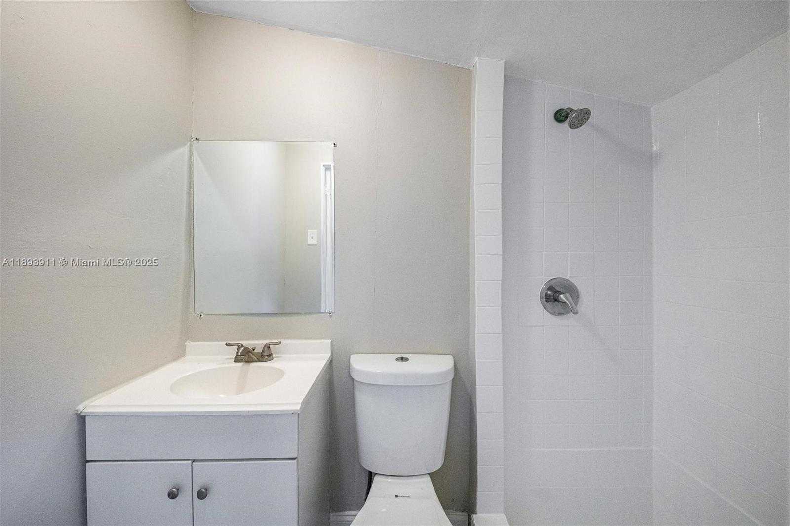 Small Image of 5736 SIMMS ST, Hollywood Number 11