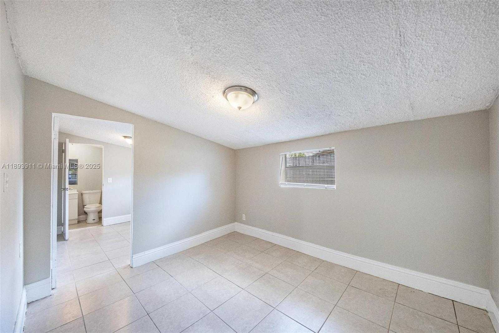 Small Image of 5736 SIMMS ST, Hollywood Number 22