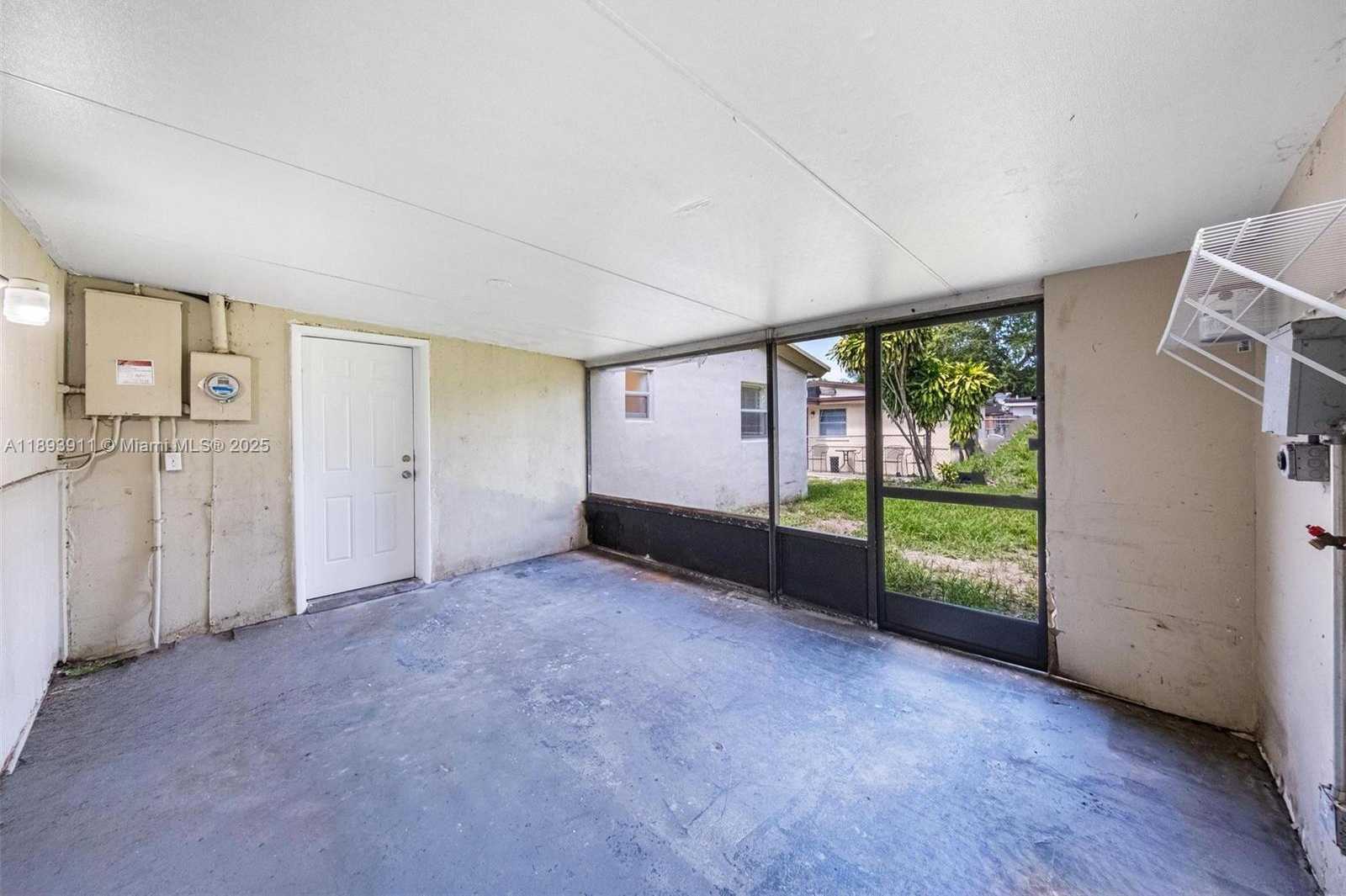 Small Image of 5736 SIMMS ST, Hollywood Number 26