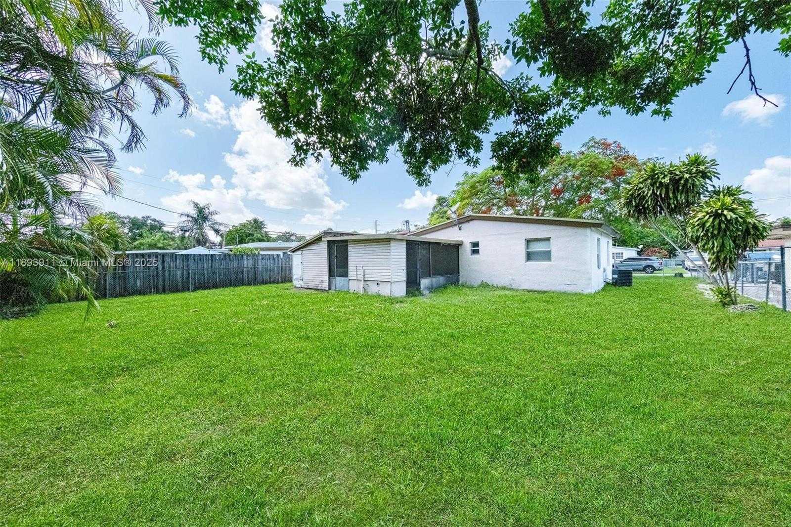 Small Image of 5736 SIMMS ST, Hollywood Number 35
