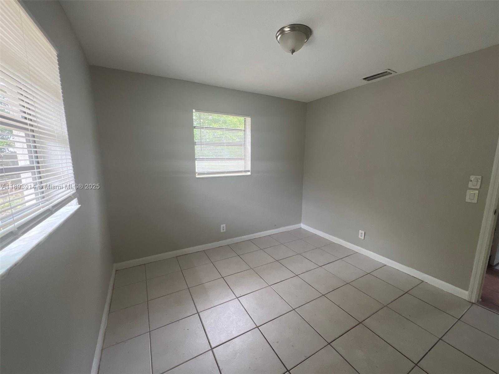 Small Image of 6359 SOUTH WEST 1ST ST, Margate Number 3