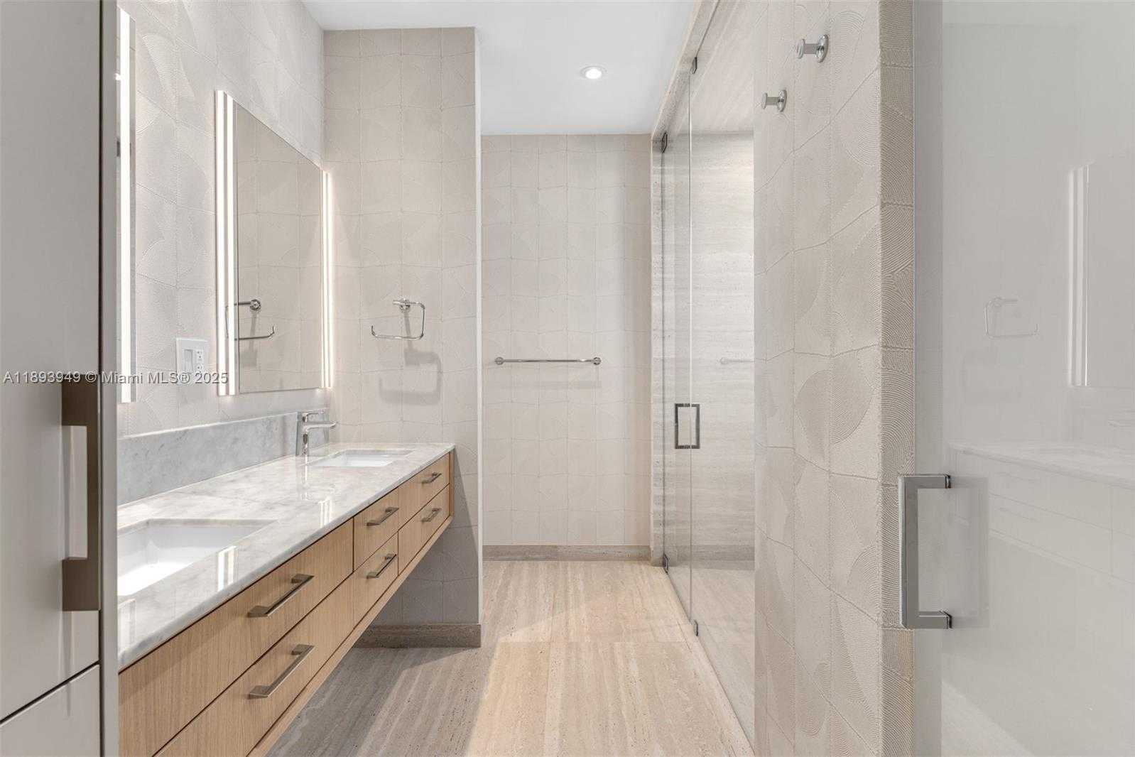 Small Image of 755 BLUE RD, Coral Gables Number 21