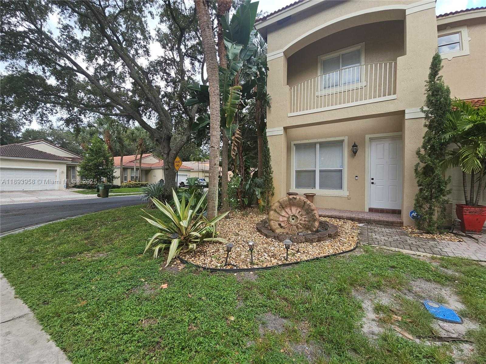 Small Image of 1768 NORTH WEST 78TH AVE, Pembroke Pines Number 1