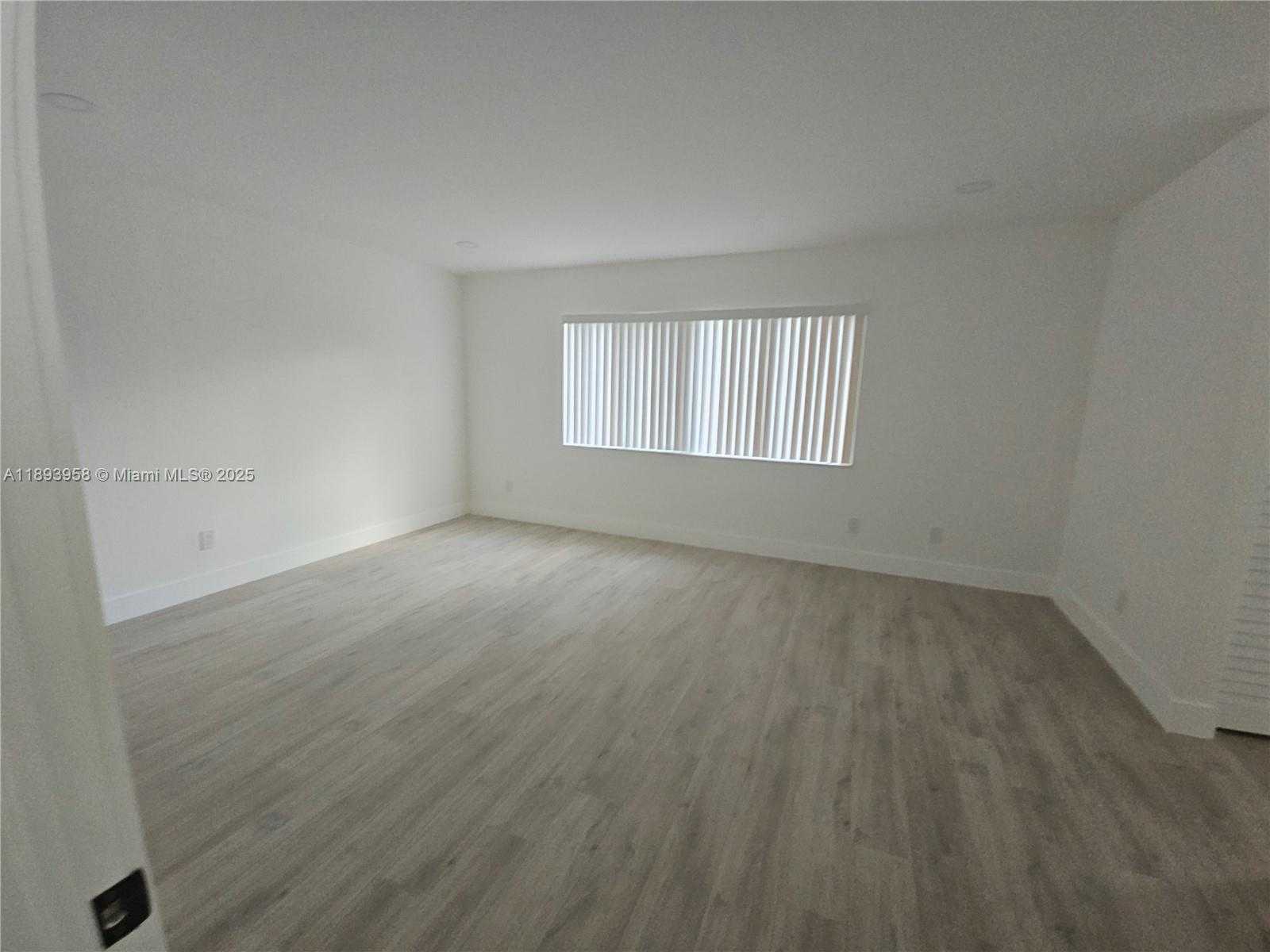 Small Image of 1768 NORTH WEST 78TH AVE, Pembroke Pines Number 14