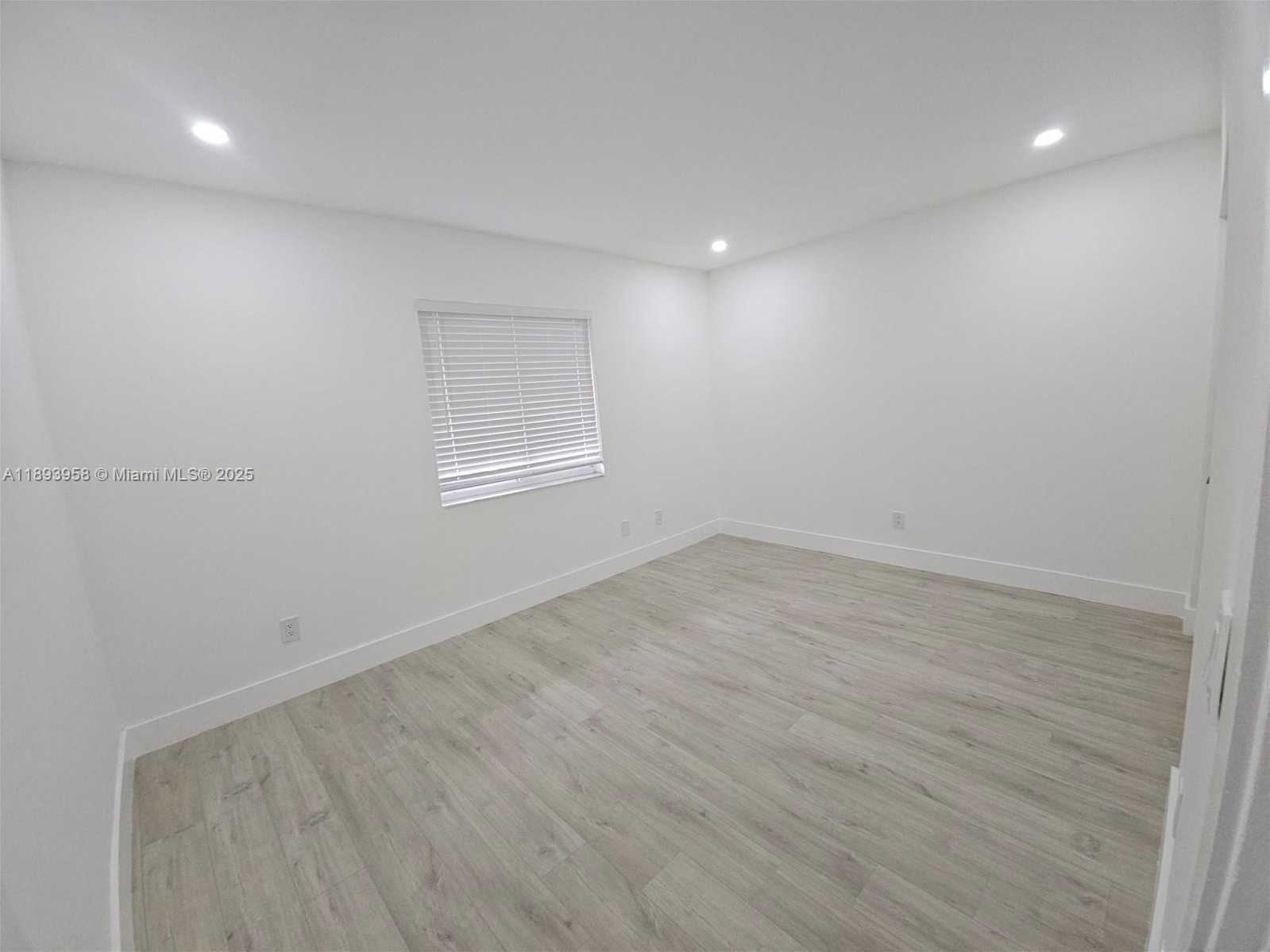 Small Image of 1768 NORTH WEST 78TH AVE, Pembroke Pines Number 21