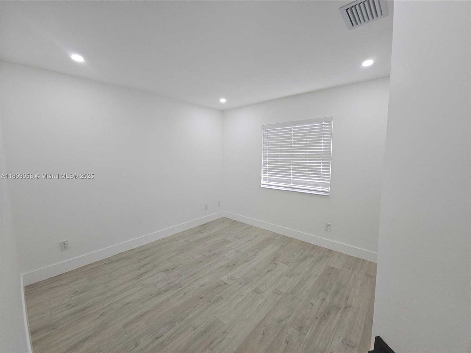 Small Image of 1768 NORTH WEST 78TH AVE, Pembroke Pines Number 24