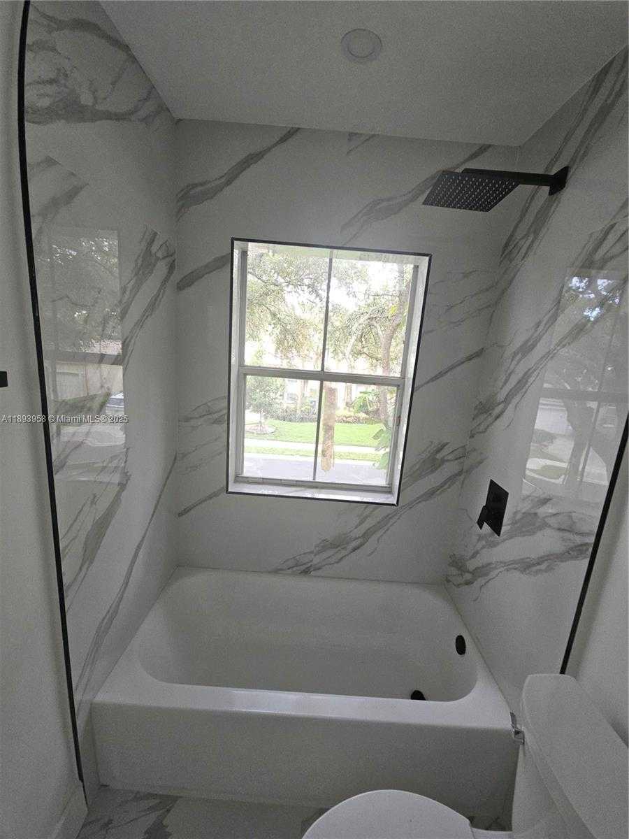 Small Image of 1768 NORTH WEST 78TH AVE, Pembroke Pines Number 29