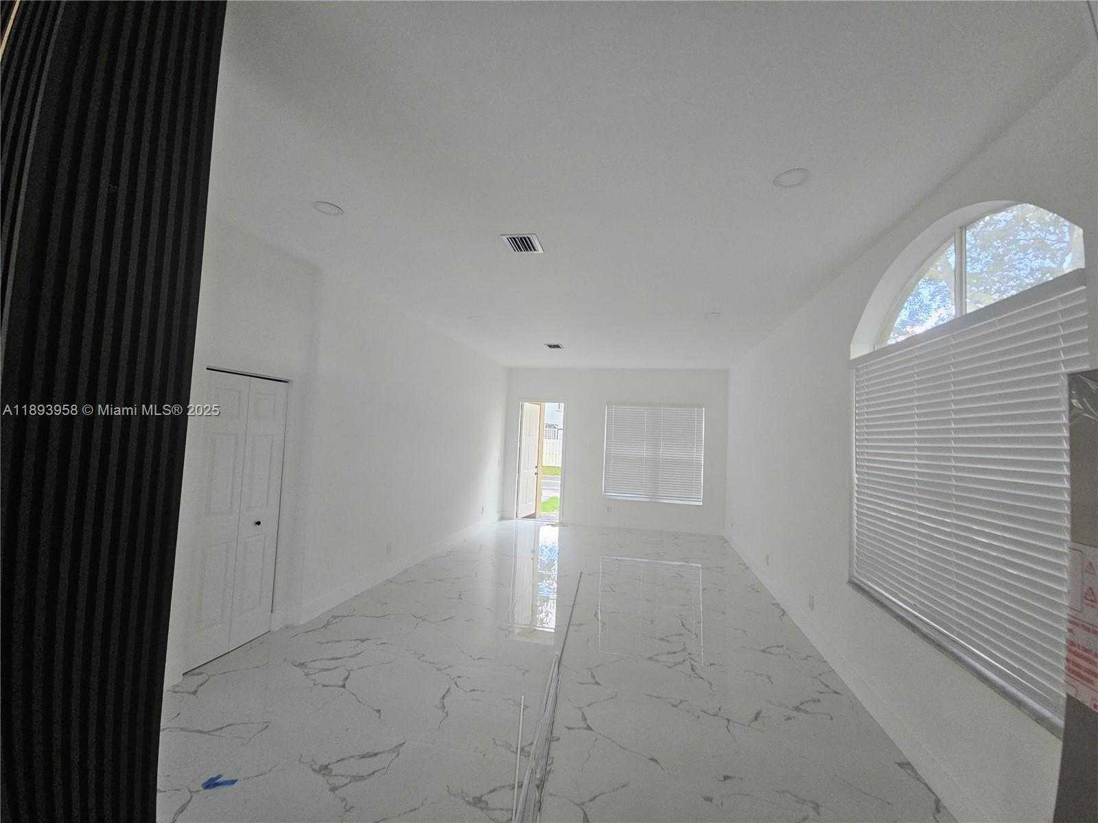 Small Image of 1768 NORTH WEST 78TH AVE, Pembroke Pines Number 5