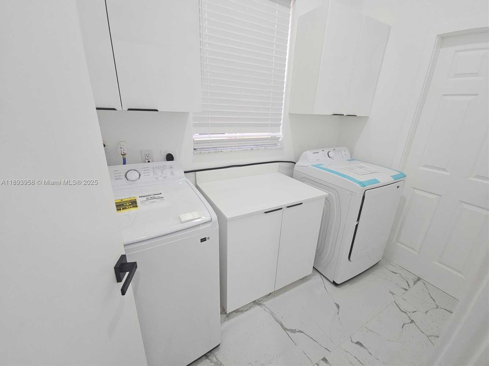 Small Image of 1768 NORTH WEST 78TH AVE, Pembroke Pines Number 7