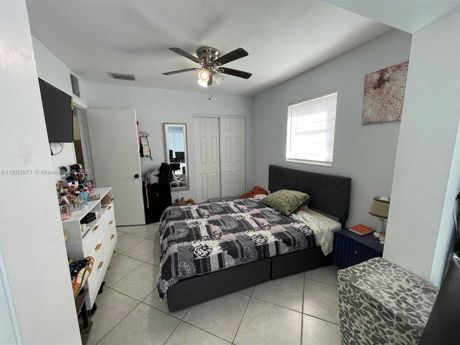 Small Image of 1854 LAUDERDALE MANOR DR, Fort Lauderdale Number 10