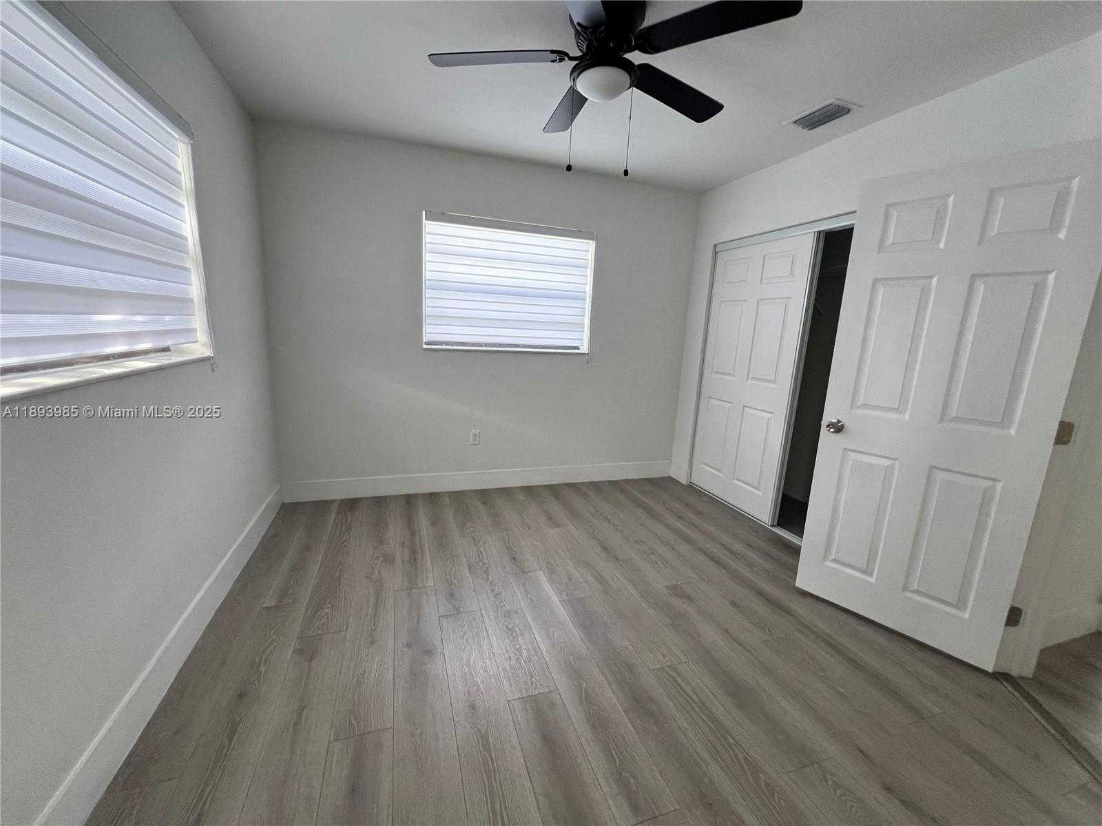 Small Image of 18011 NORTH WEST 23RD AVE, Miami Gardens Number 13