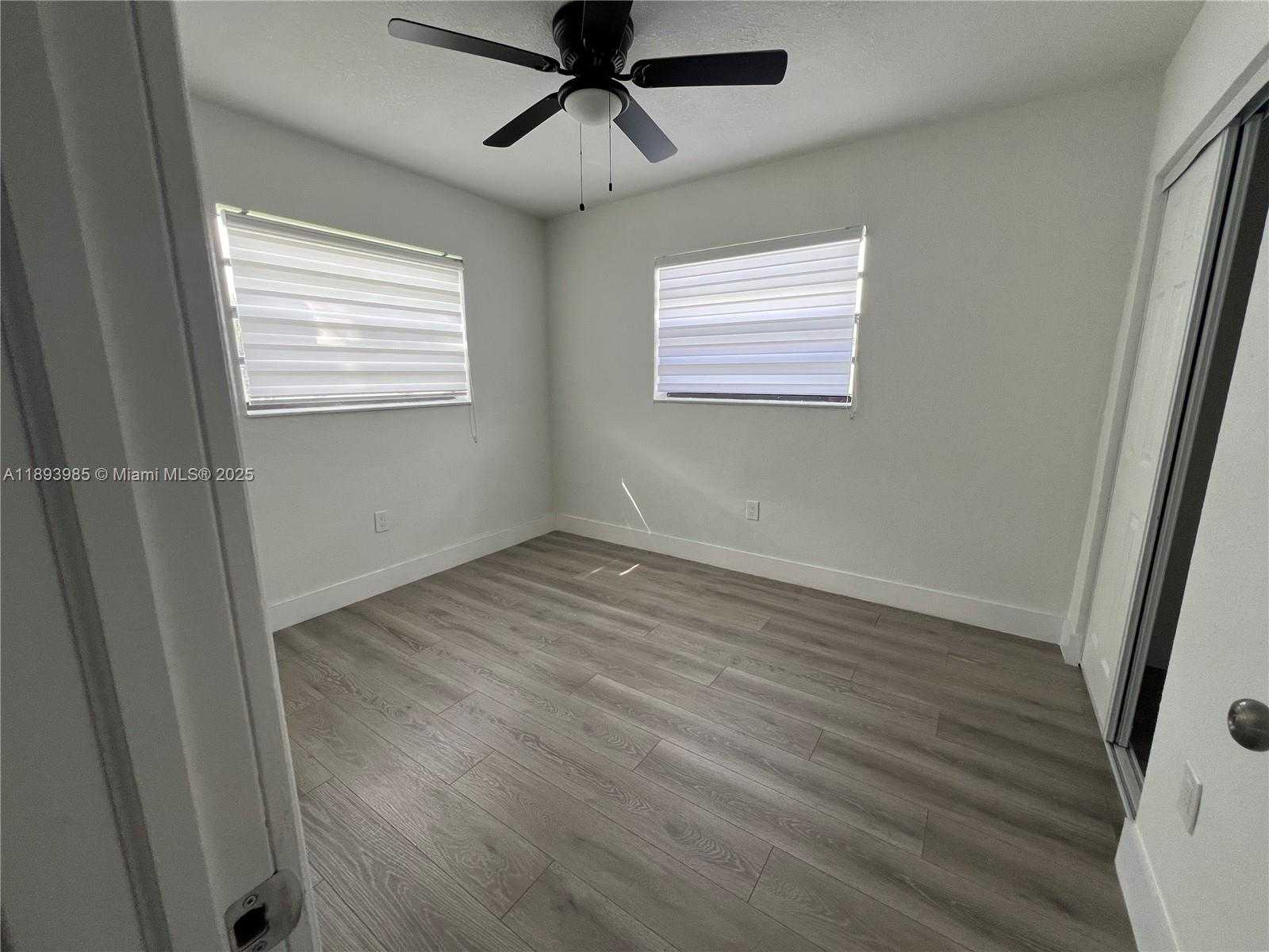 Small Image of 18011 NORTH WEST 23RD AVE, Miami Gardens Number 14