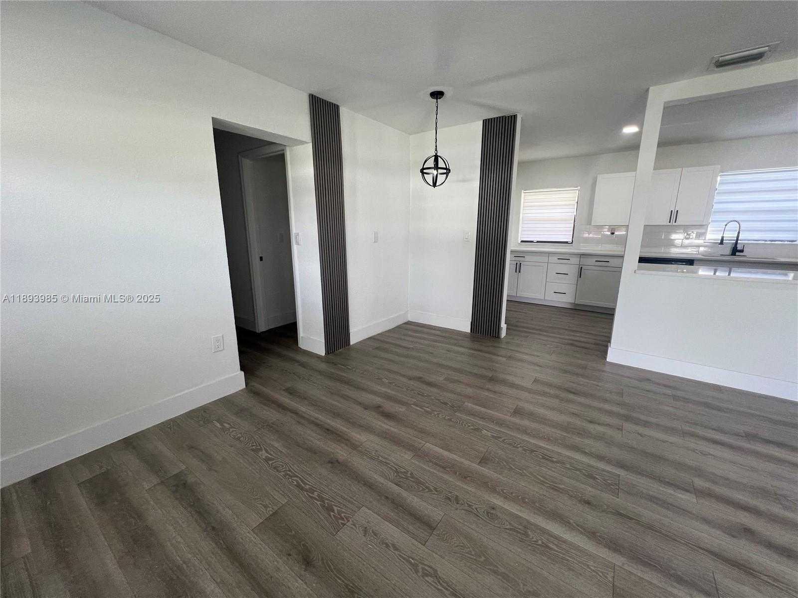 Small Image of 18011 NORTH WEST 23RD AVE, Miami Gardens Number 6