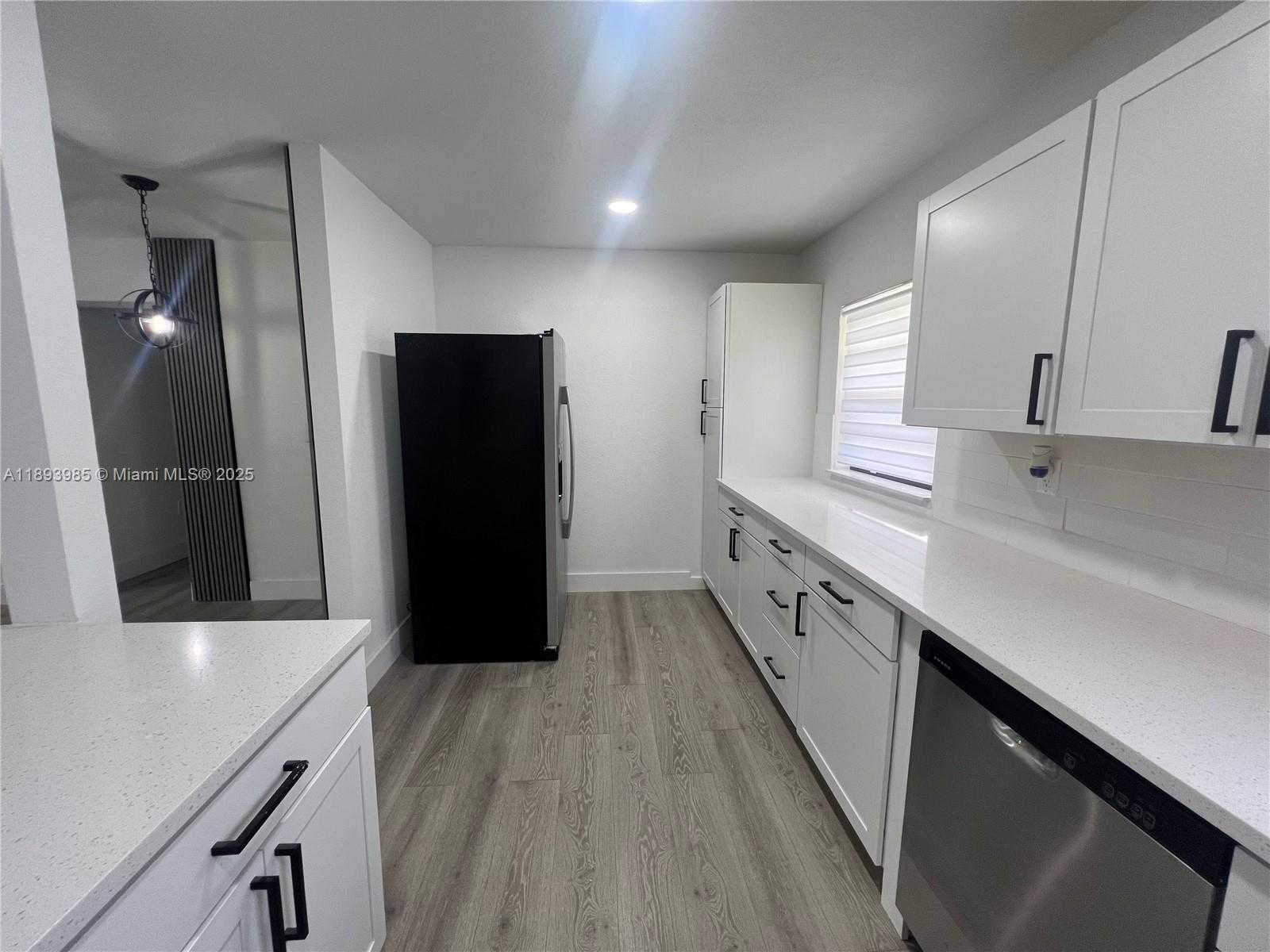 Small Image of 18011 NORTH WEST 23RD AVE, Miami Gardens Number 8