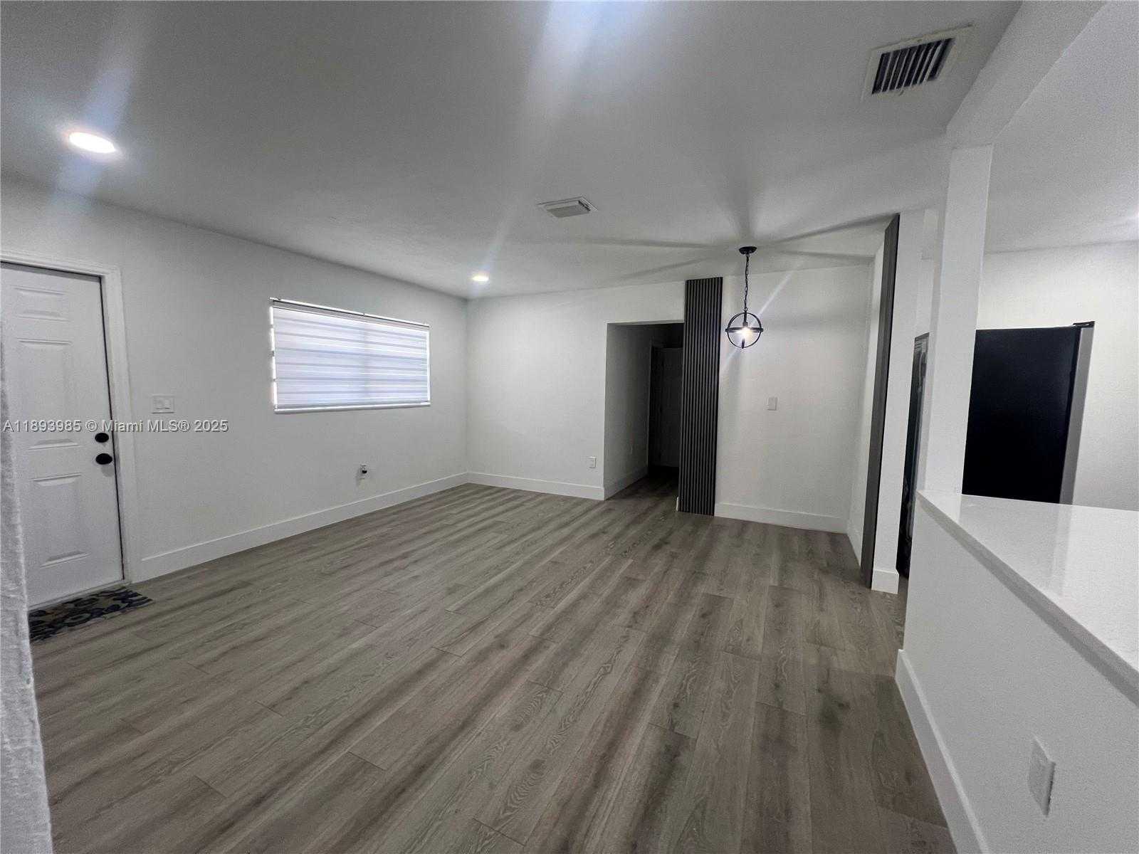 Small Image of 18011 NORTH WEST 23RD AVE, Miami Gardens Number 9