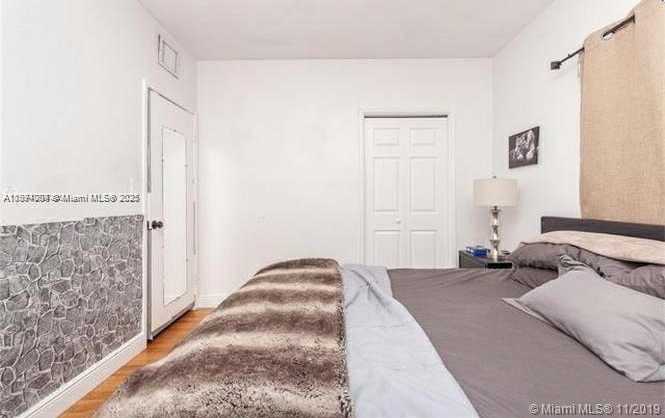 Small Image of 1025 NORTH EAST 17TH WAY, Fort Lauderdale Number 5