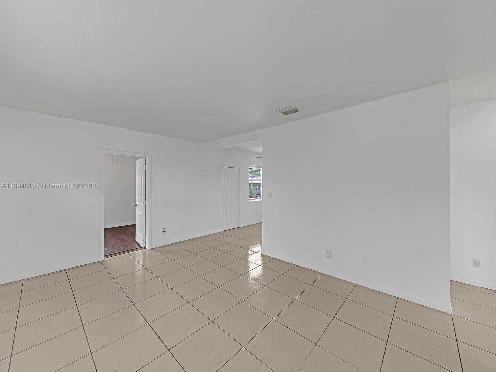 Small Image of 1636 NORTH EAST 15TH AVE, Fort Lauderdale Number 10