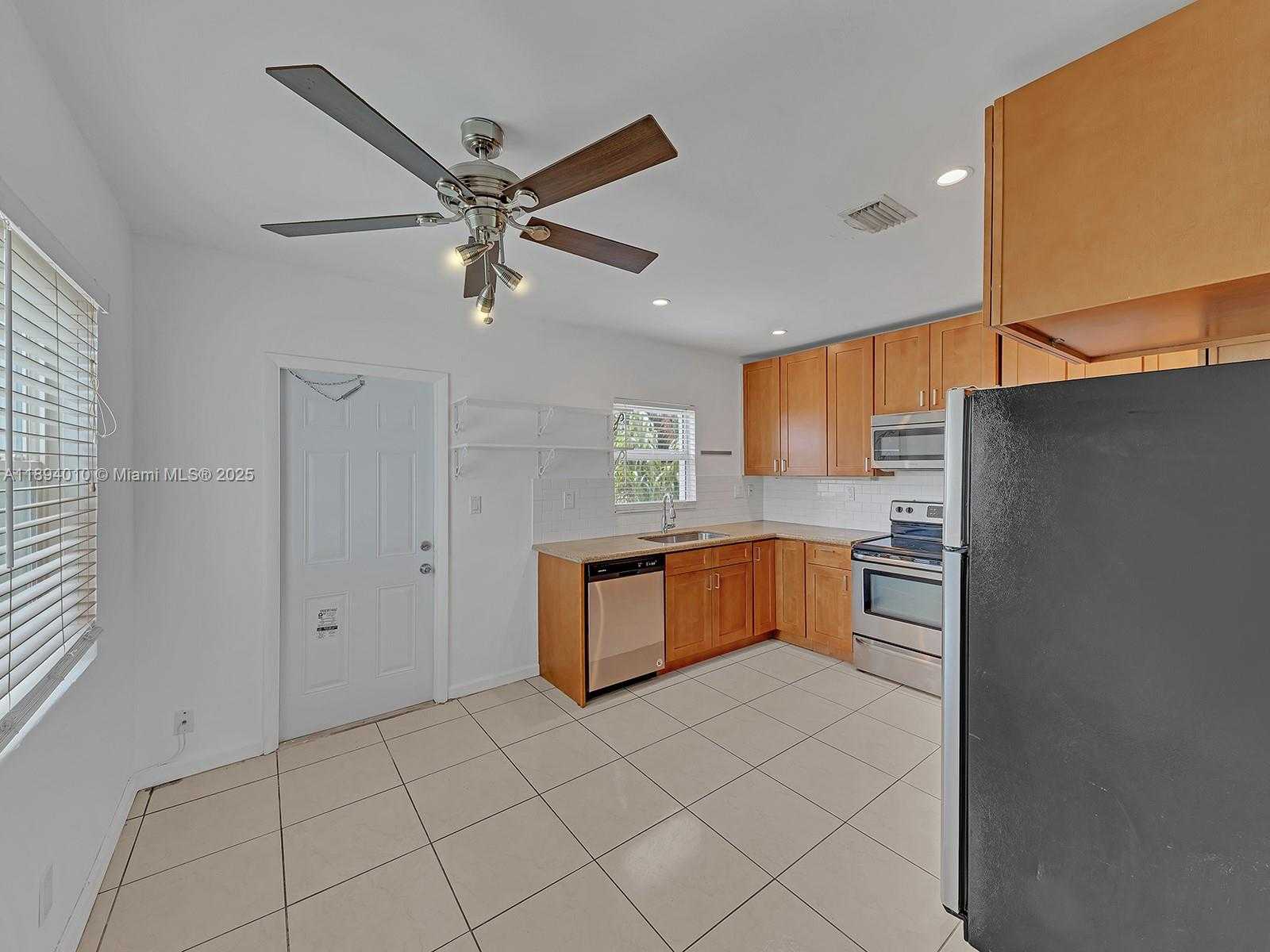 Small Image of 1636 NORTH EAST 15TH AVE, Fort Lauderdale Number 15