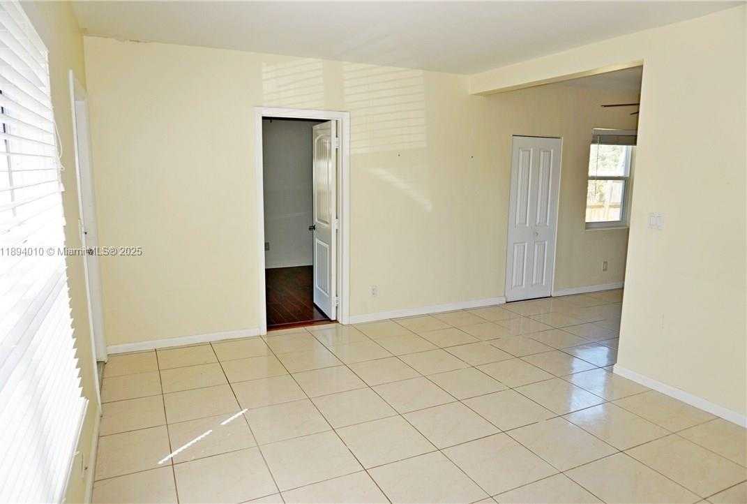 Small Image of 1636 NORTH EAST 15TH AVE, Fort Lauderdale Number 35