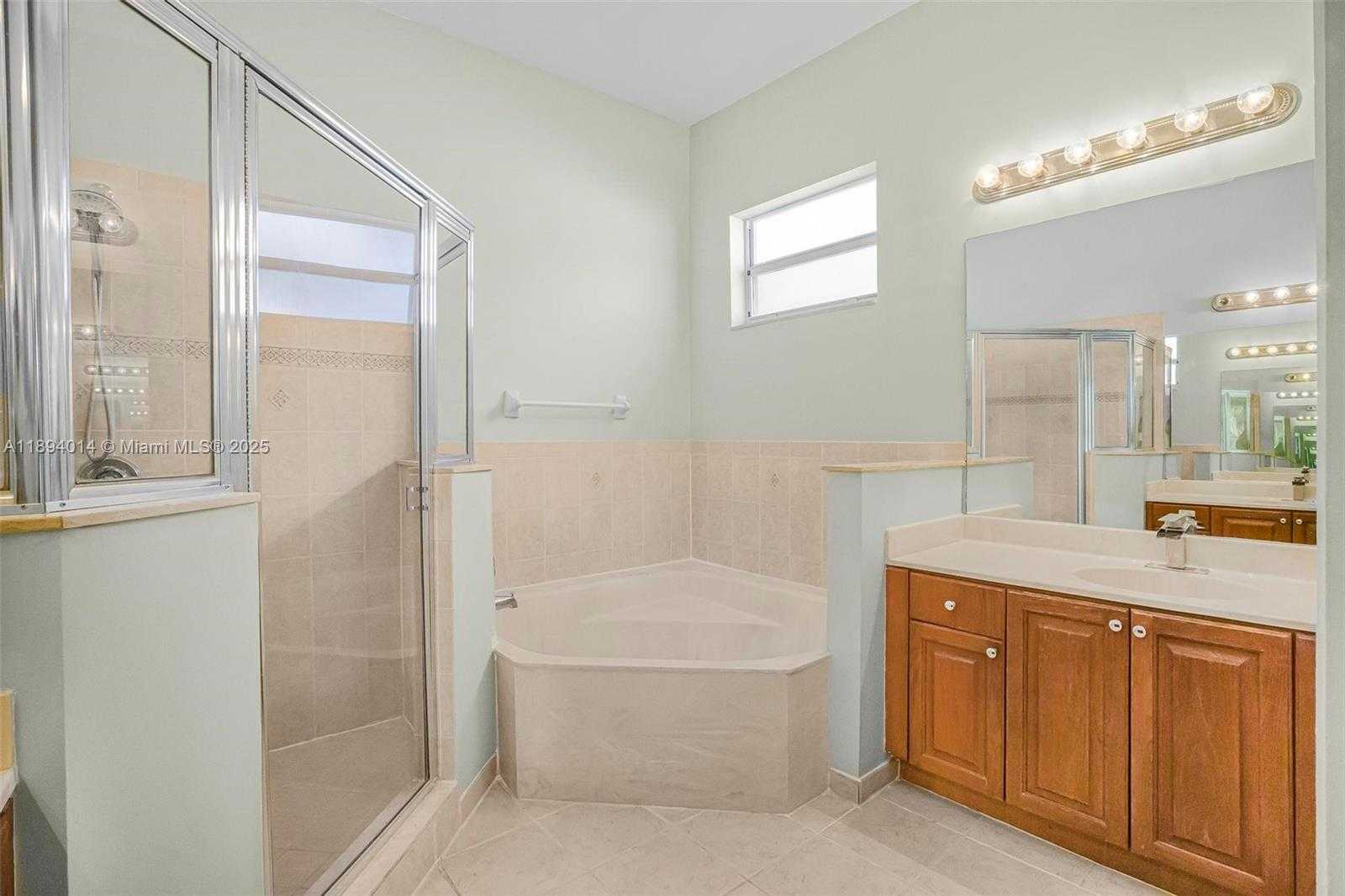 Small Image of 2821 AUGUSTA DR, Homestead Number 16