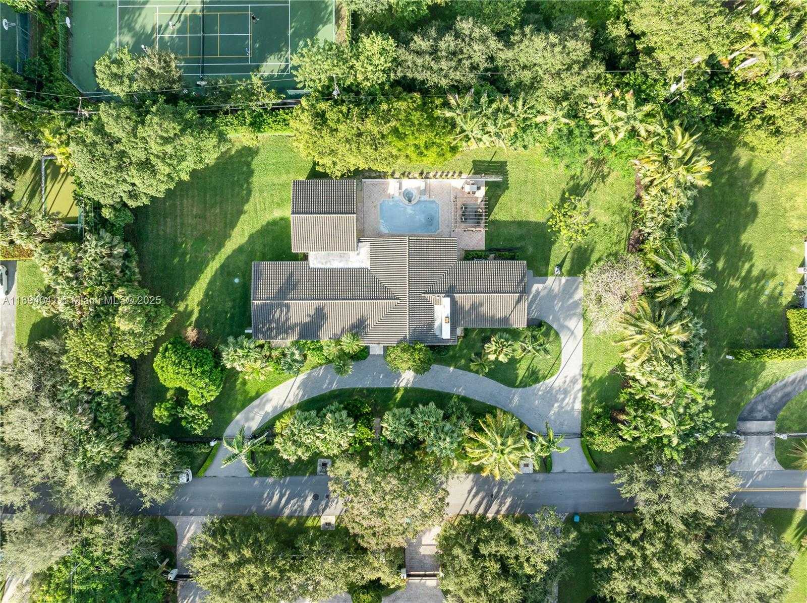 Small Image of 12220 PINE NEEDLE LN, Pinecrest Number 49