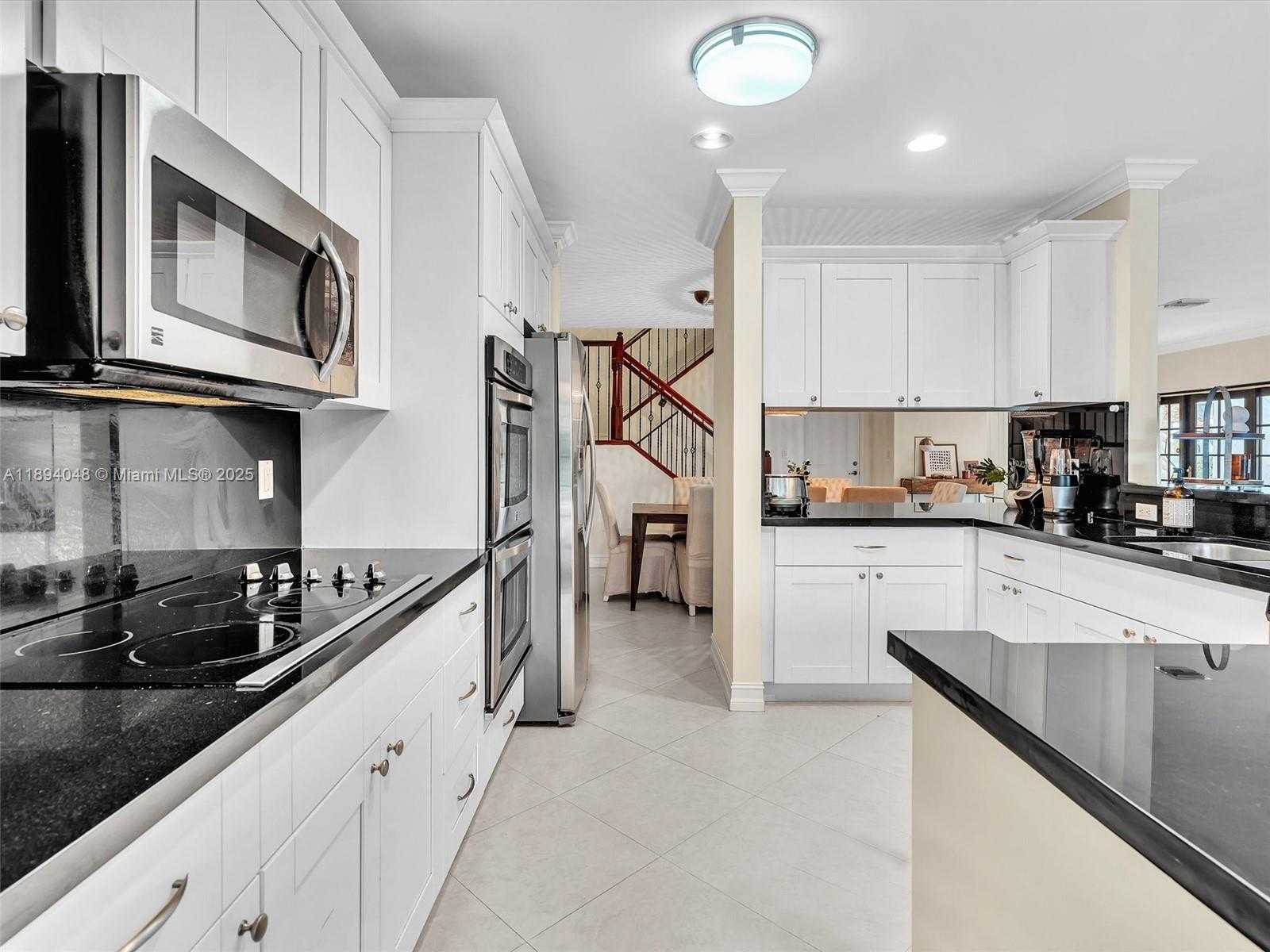 Small Image of 2901 HIDDEN HARBOUR ST, Dania Beach Number 11