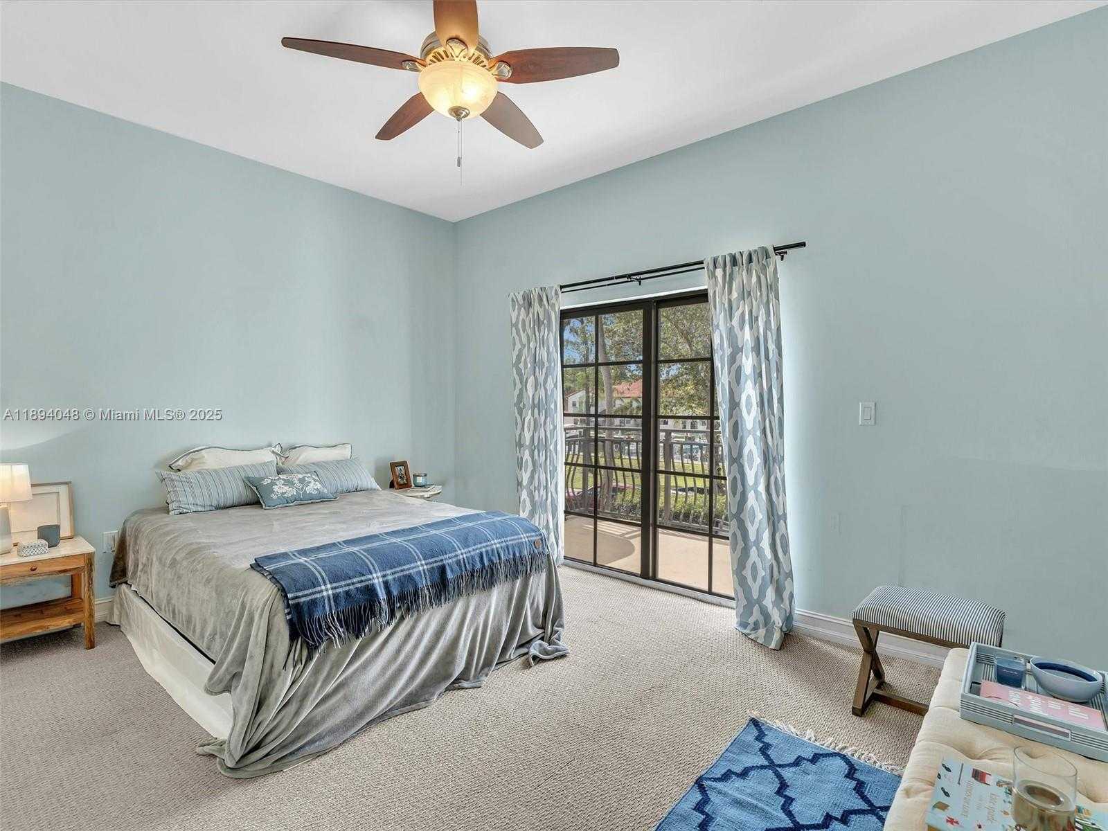Small Image of 2901 HIDDEN HARBOUR ST, Dania Beach Number 21