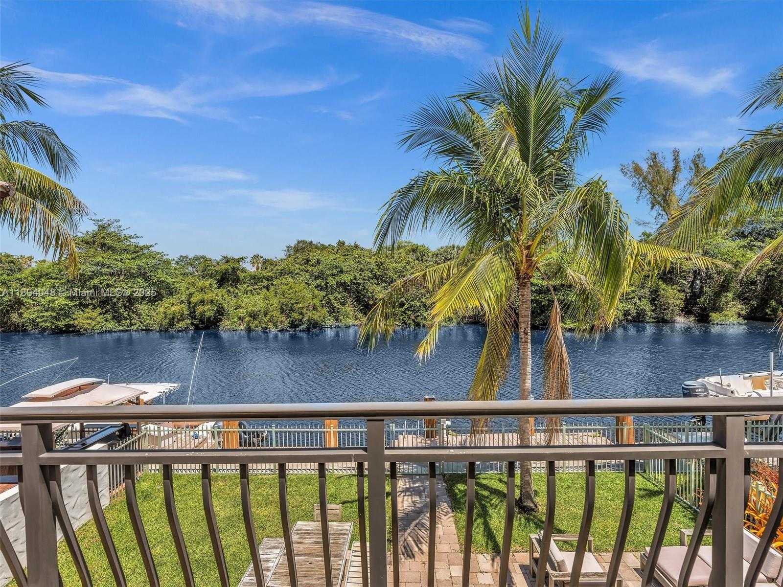 Small Image of 2901 HIDDEN HARBOUR ST, Dania Beach Number 34