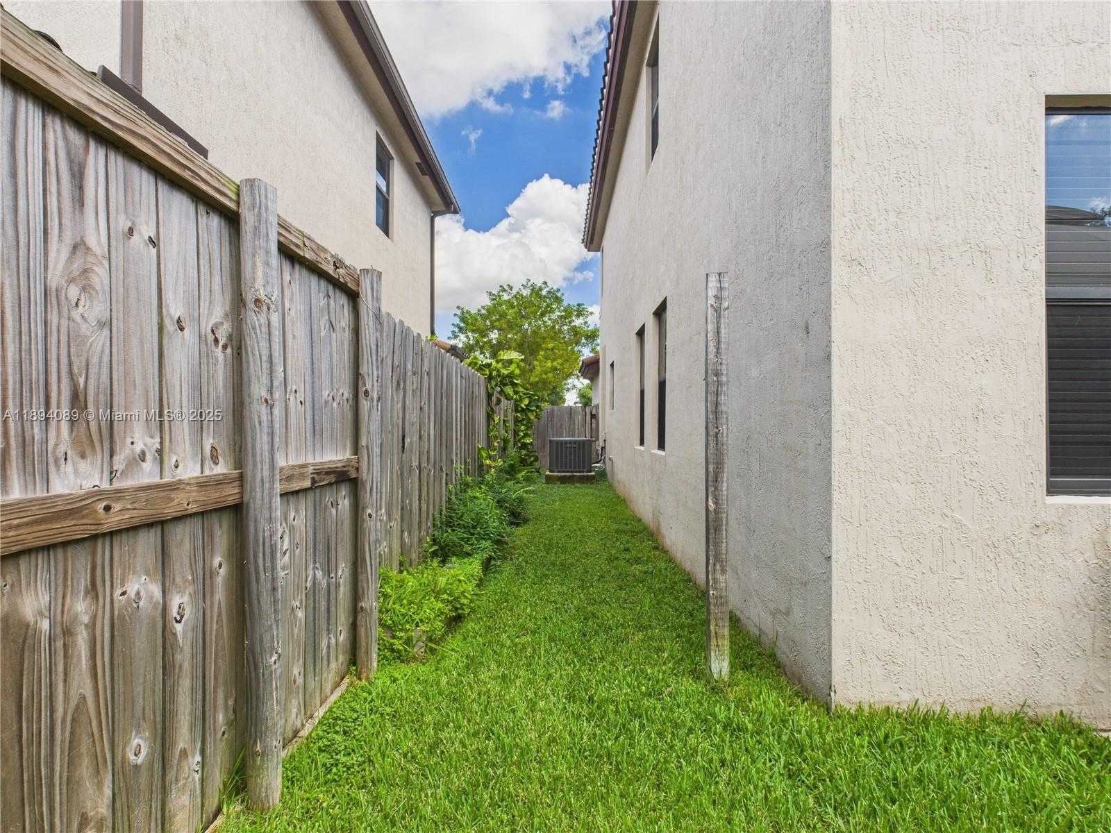 Small Image of 11790 SOUTH WEST 251ST ST, Homestead Number 4