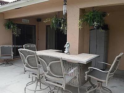Small Image of 5920 YORK LN, Davie Number 24