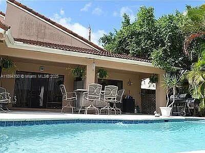 Small Image of 5920 YORK LN, Davie Number 26