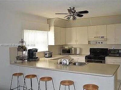 Small Image of 5920 YORK LN, Davie Number 9
