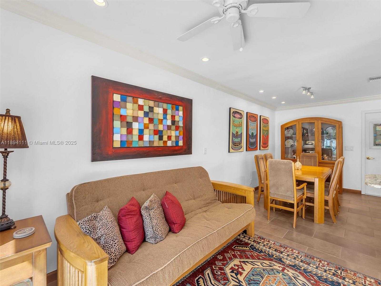 Small Image of 1030 JOHNSON ST, Hollywood Number 15