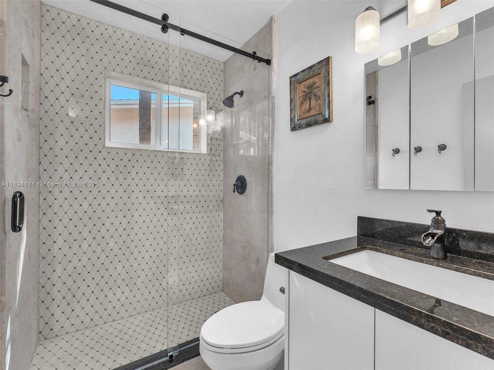 Small Image of 1030 JOHNSON ST, Hollywood Number 16