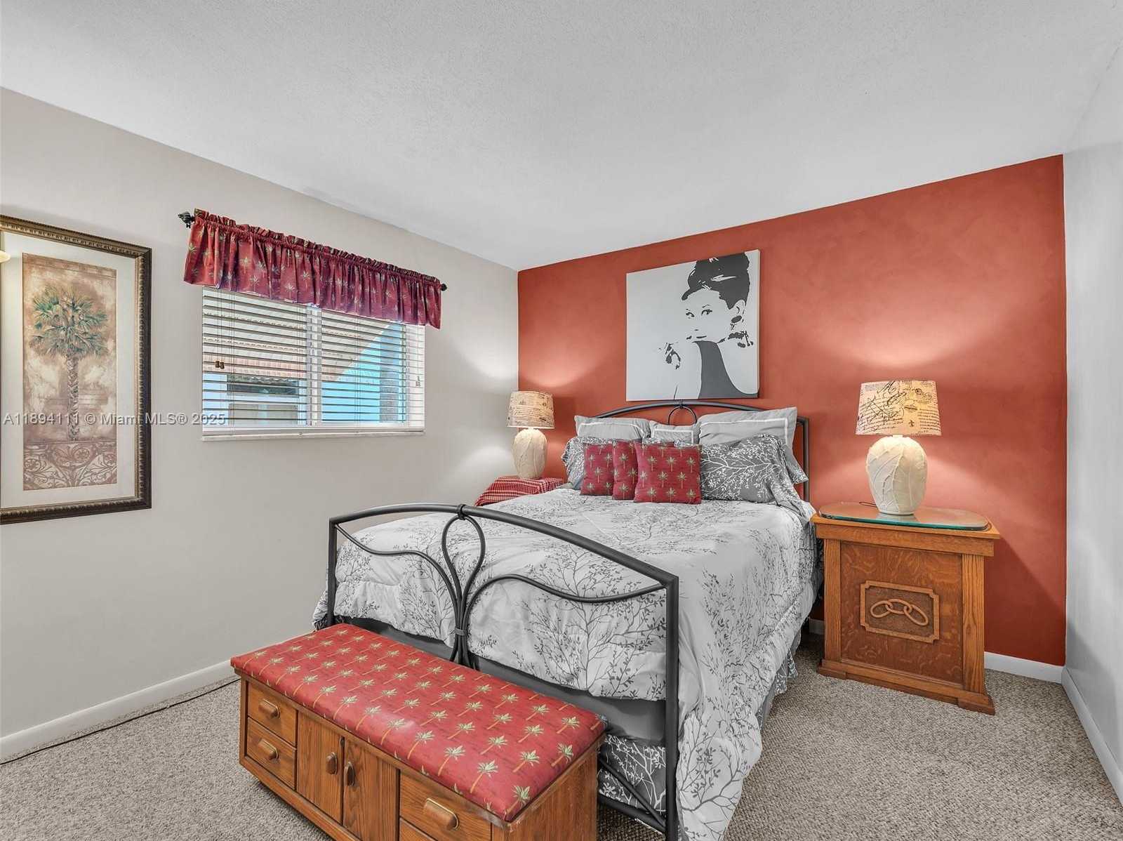 Small Image of 1030 JOHNSON ST, Hollywood Number 20