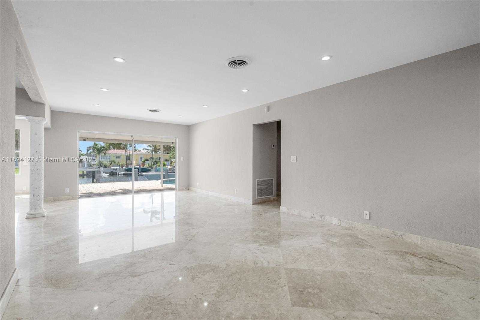 Small Image of 230 SOUTH EAST 9TH ST, Pompano Beach Number 15