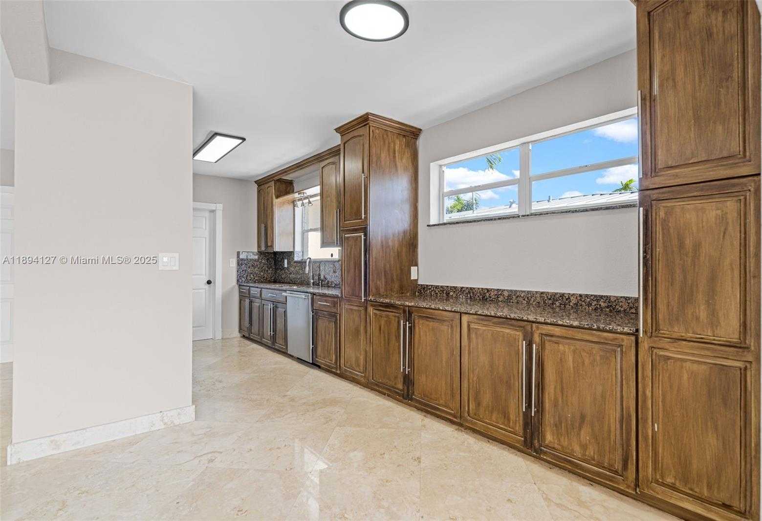 Small Image of 230 SOUTH EAST 9TH ST, Pompano Beach Number 19