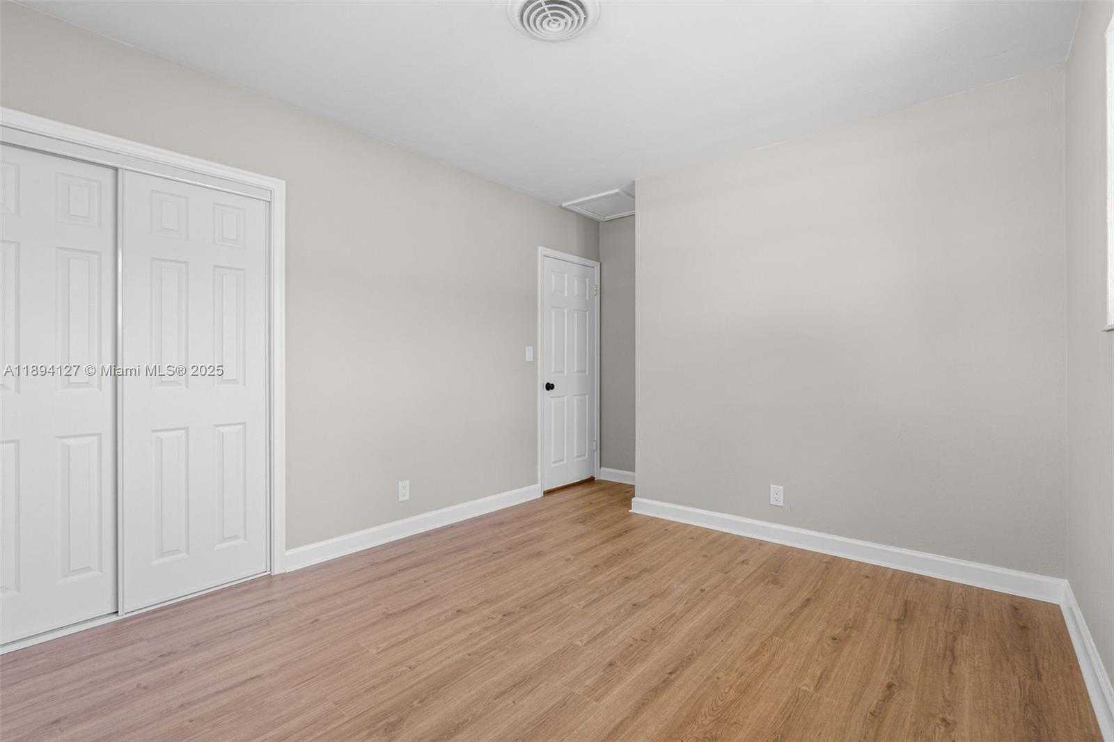 Small Image of 230 SOUTH EAST 9TH ST, Pompano Beach Number 29