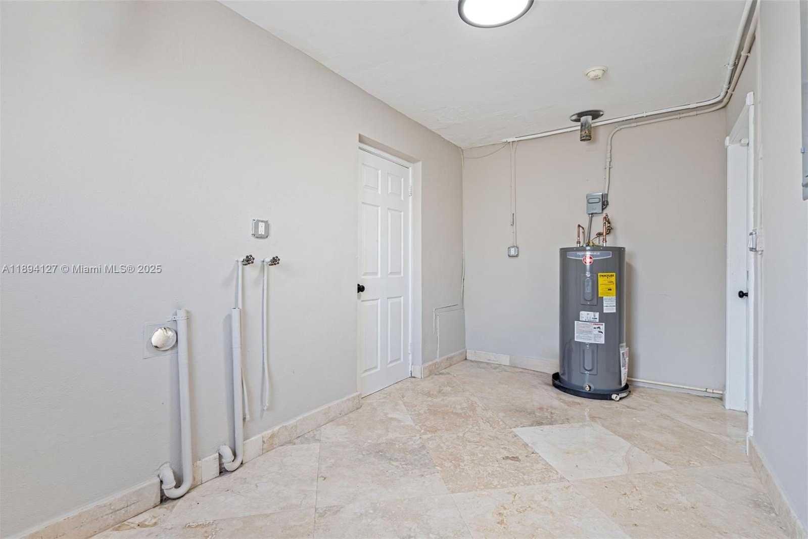 Small Image of 230 SOUTH EAST 9TH ST, Pompano Beach Number 32
